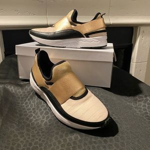 Rose Gold Steve Madden Namas Sneaker